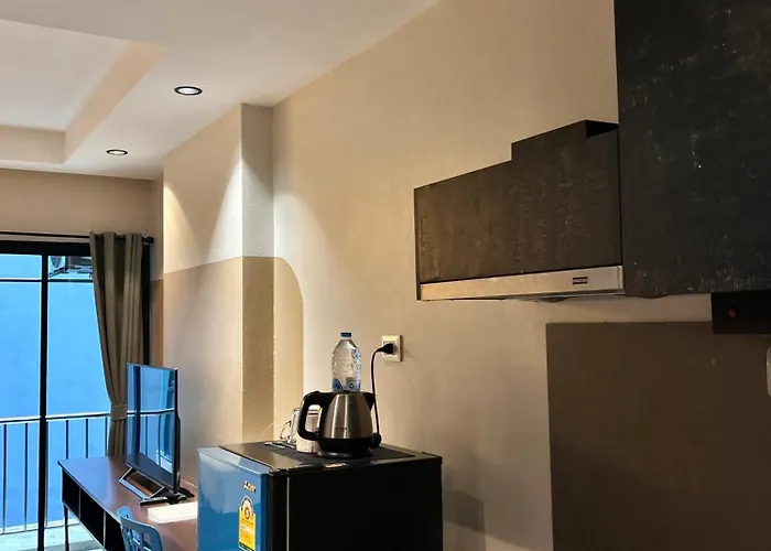 Varrzon Srinakarin 56 Apartment