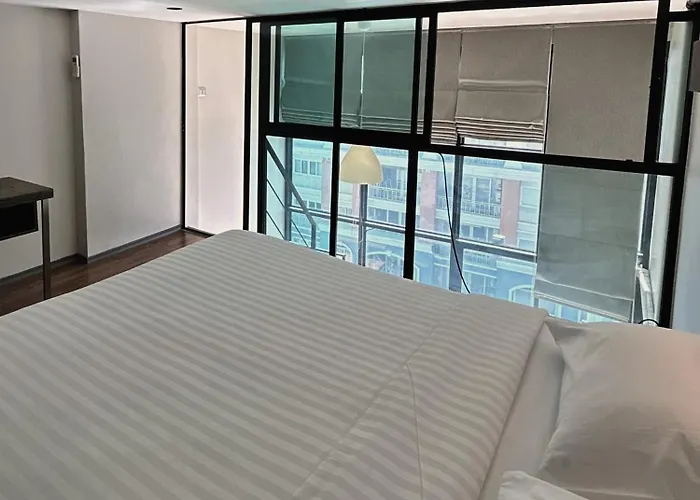 Varrzon Srinakarin 56 Apartment Bangkok