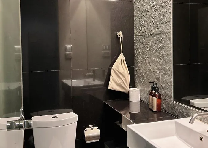 Varrzon Srinakarin 56 Bangkok