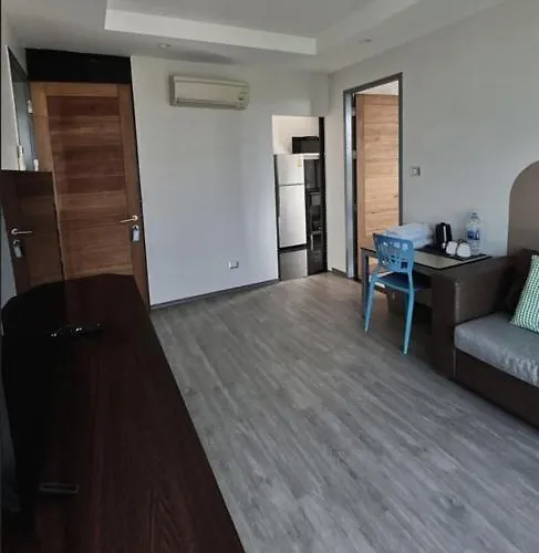 Apartment Varrzon Srinakarin 56 Bangkok